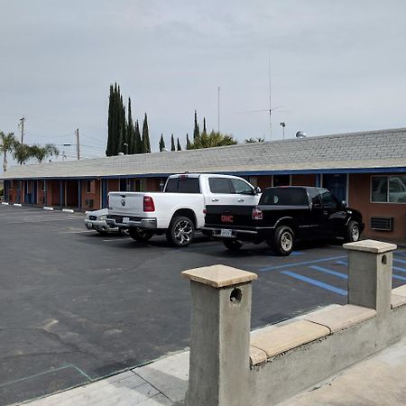 El Monte Motel Dinuba Exterior foto
