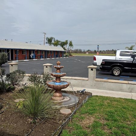 El Monte Motel Dinuba Exterior foto